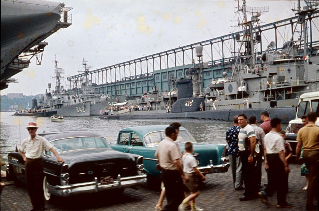 VETERANS AND FAMILY BY SHIP